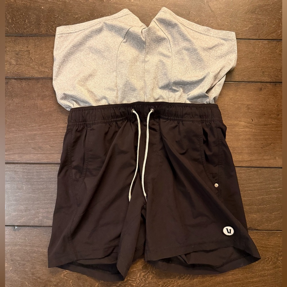 Men's Vuori Kore Short - Size Small - 5” - Black - Picture 2 of 3